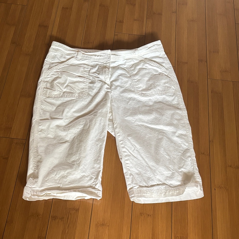 Croft & Barrow men Crisp White Shorts